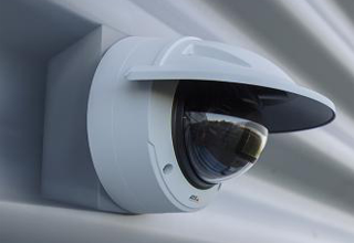 Streamlined fixed domes with brilliant image quality up to 4K and enhanced security features